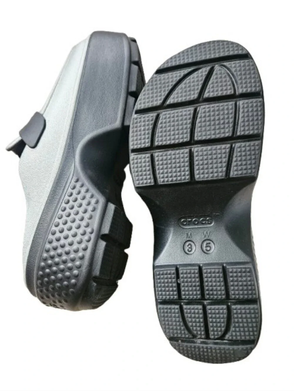 Crocs Stomp Metallic Penny Loafer Mule Clogs Silver / Black Women’s 5